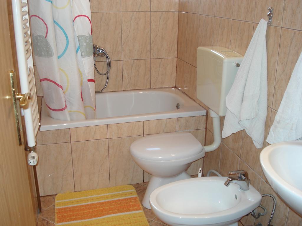 Apartment Blaza Senj  Habitación foto