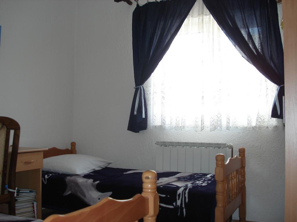 Apartment Blaza Senj  Habitación foto