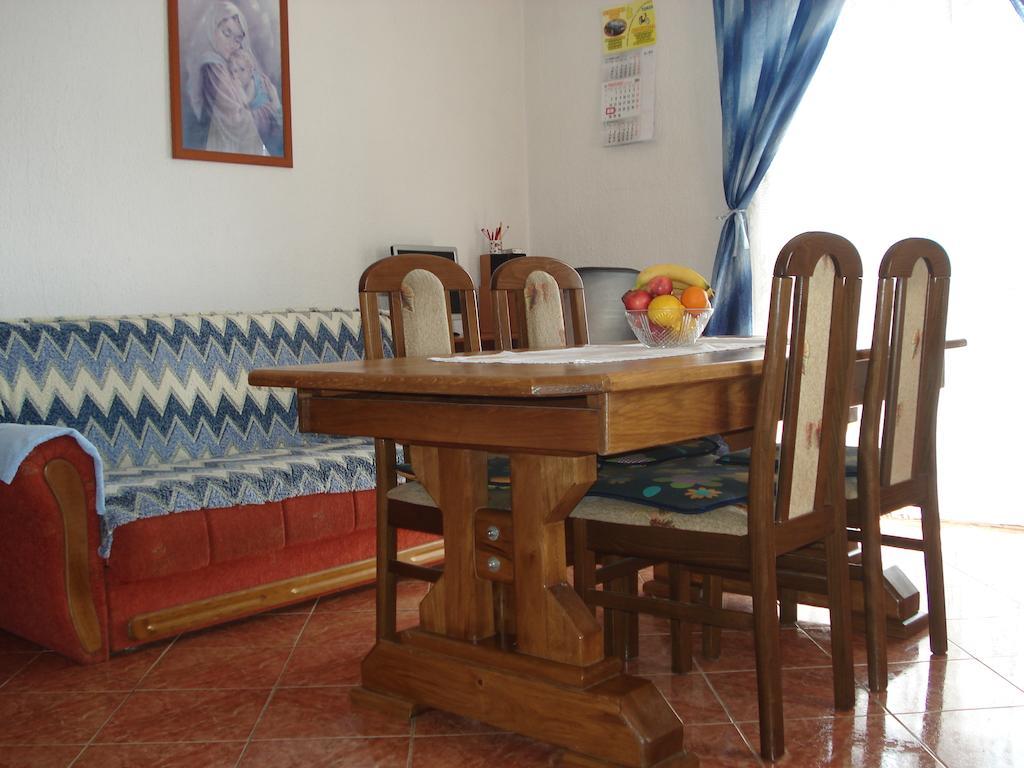 Apartment Blaza Senj  Habitación foto